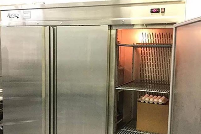 Refrigerator