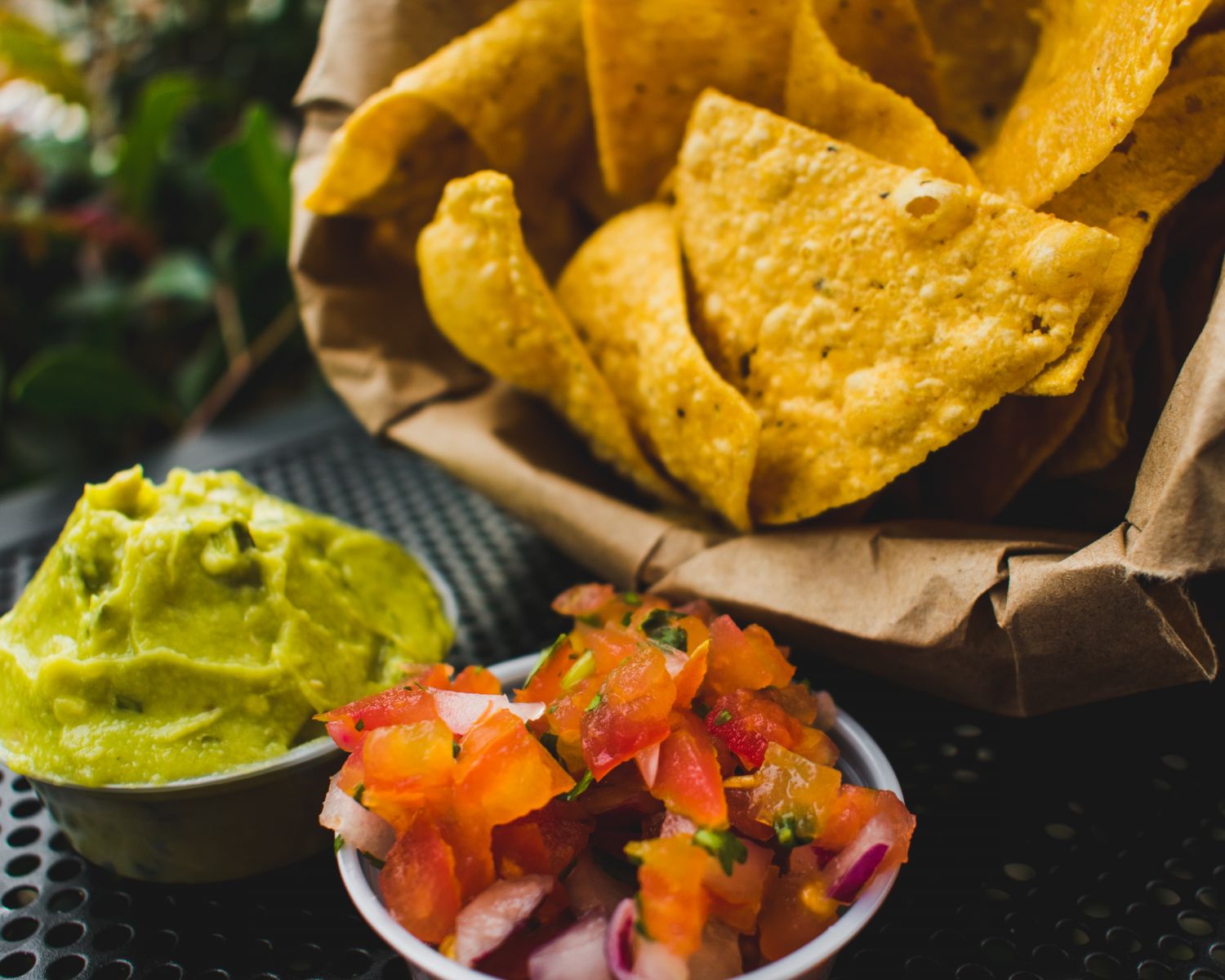 chips and salsa with guacamole